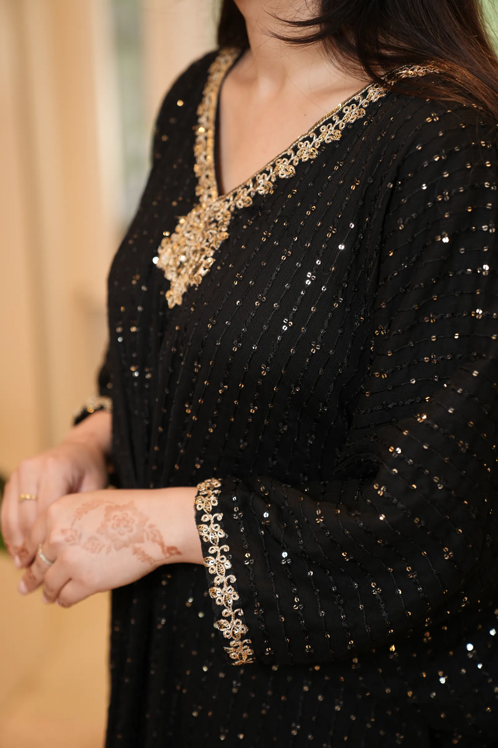 Noor Zardozi Black Kaftan — photo 4