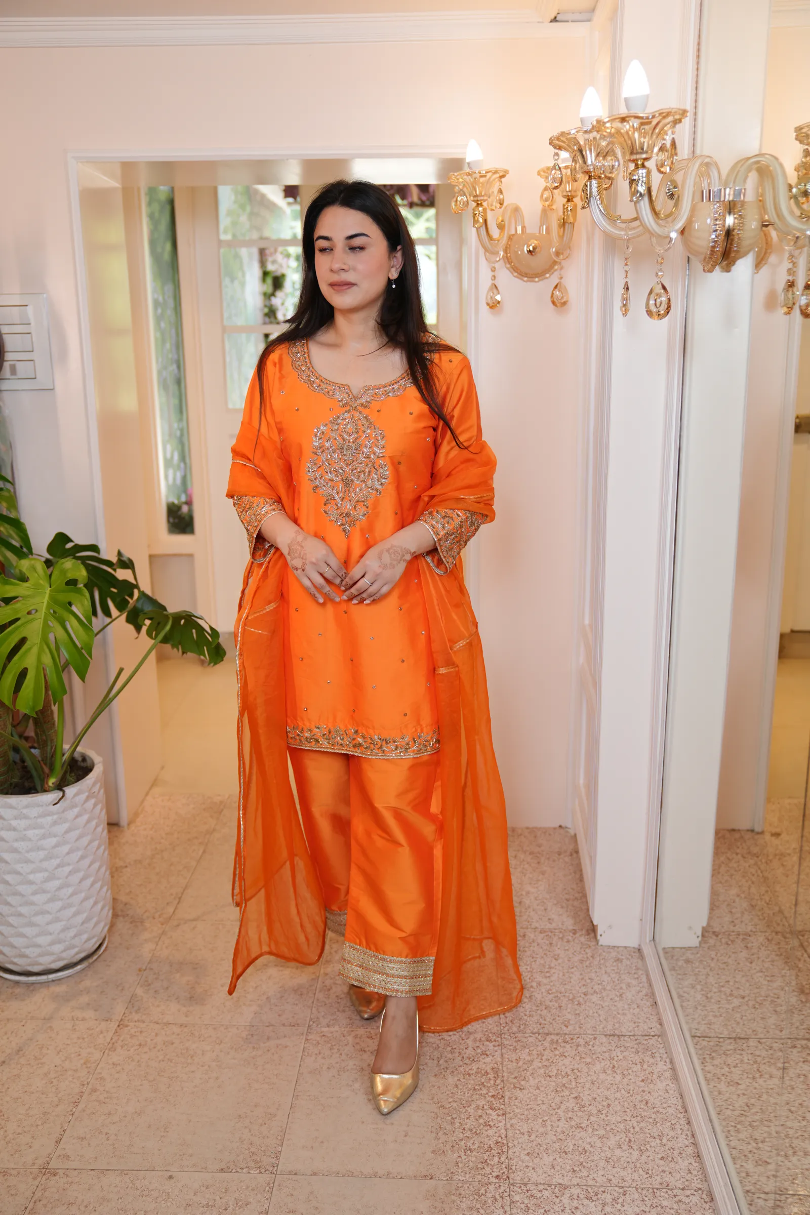 Amber Zardozi Silk Suit — photo 2
