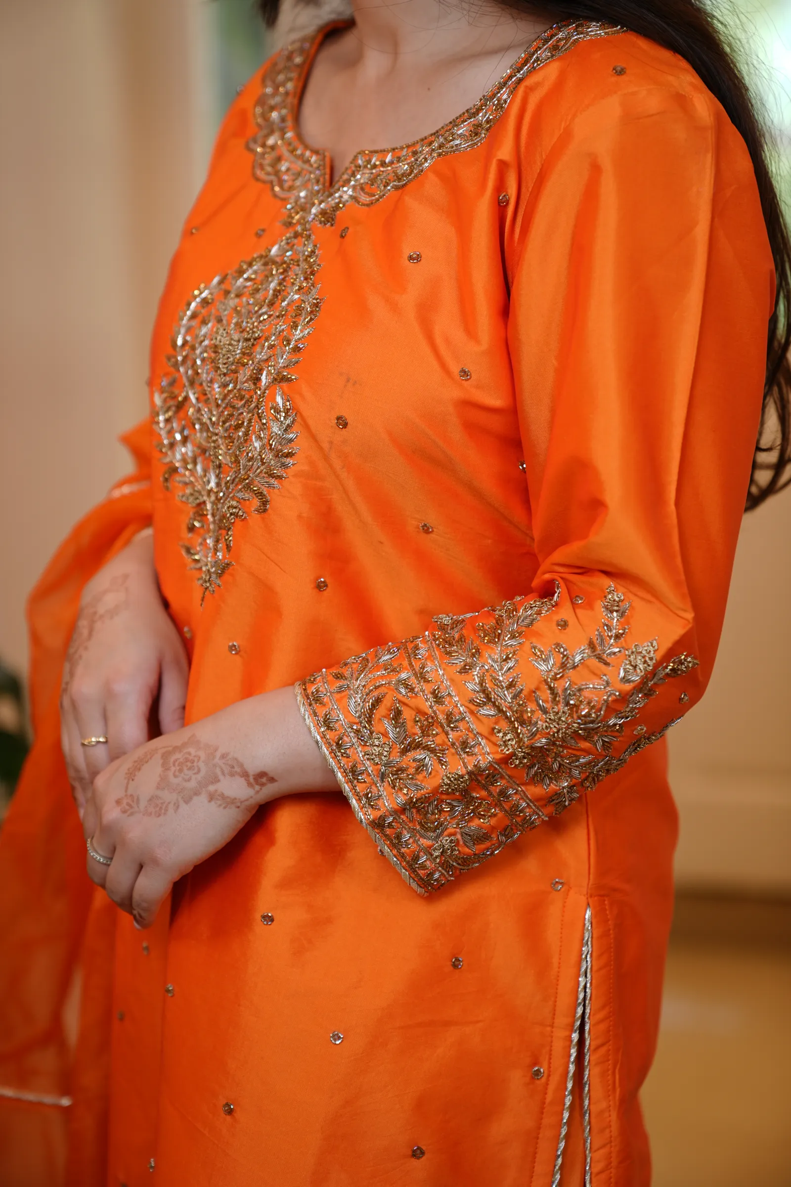 Amber Zardozi Silk Suit — photo 8