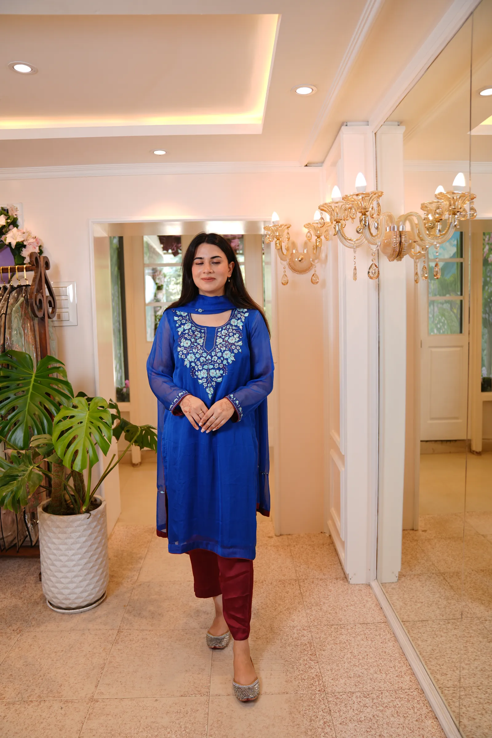 Royal Blue Aari Suit — photo 2
