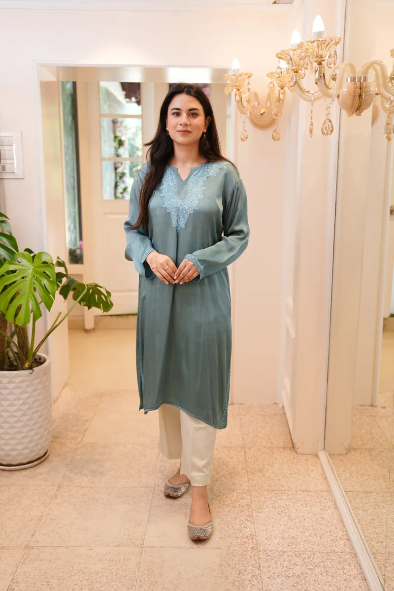 Teal Aari Pheran
