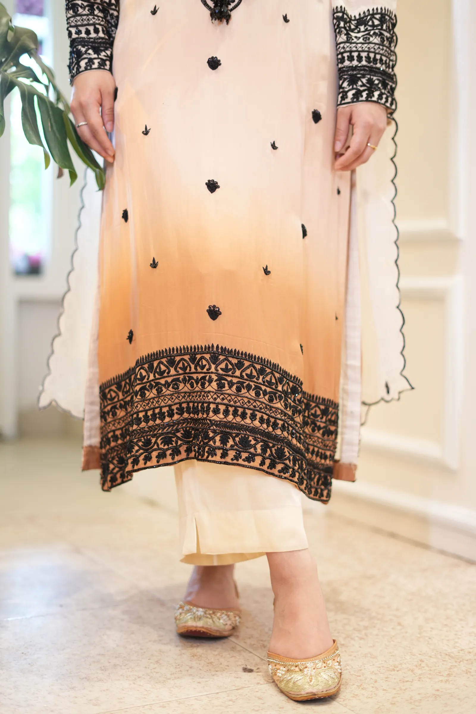 Ivory Peach Ombré Cross-Stitch Suit — photo 9