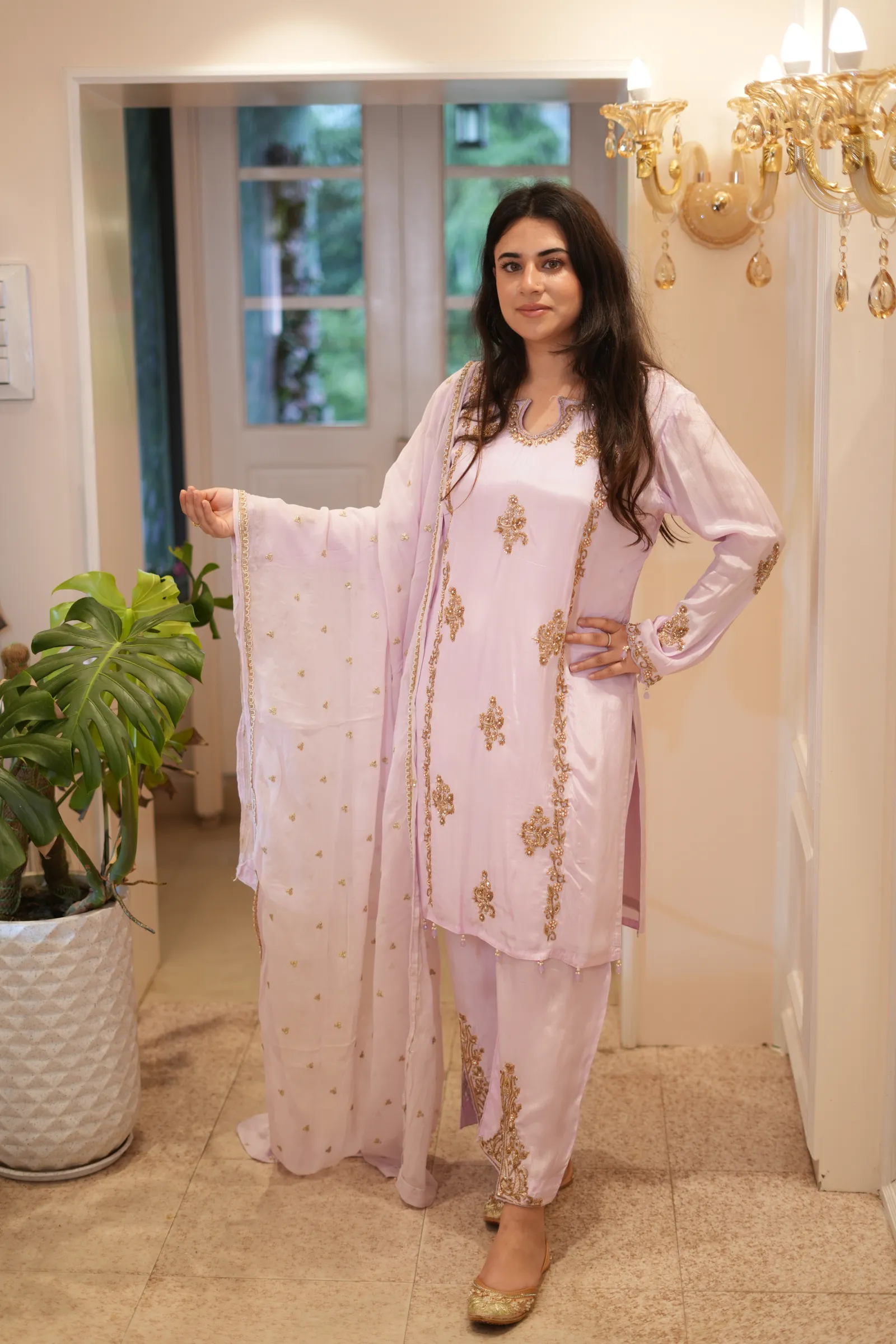 Lilac Zardozi Buti Suit — photo 2