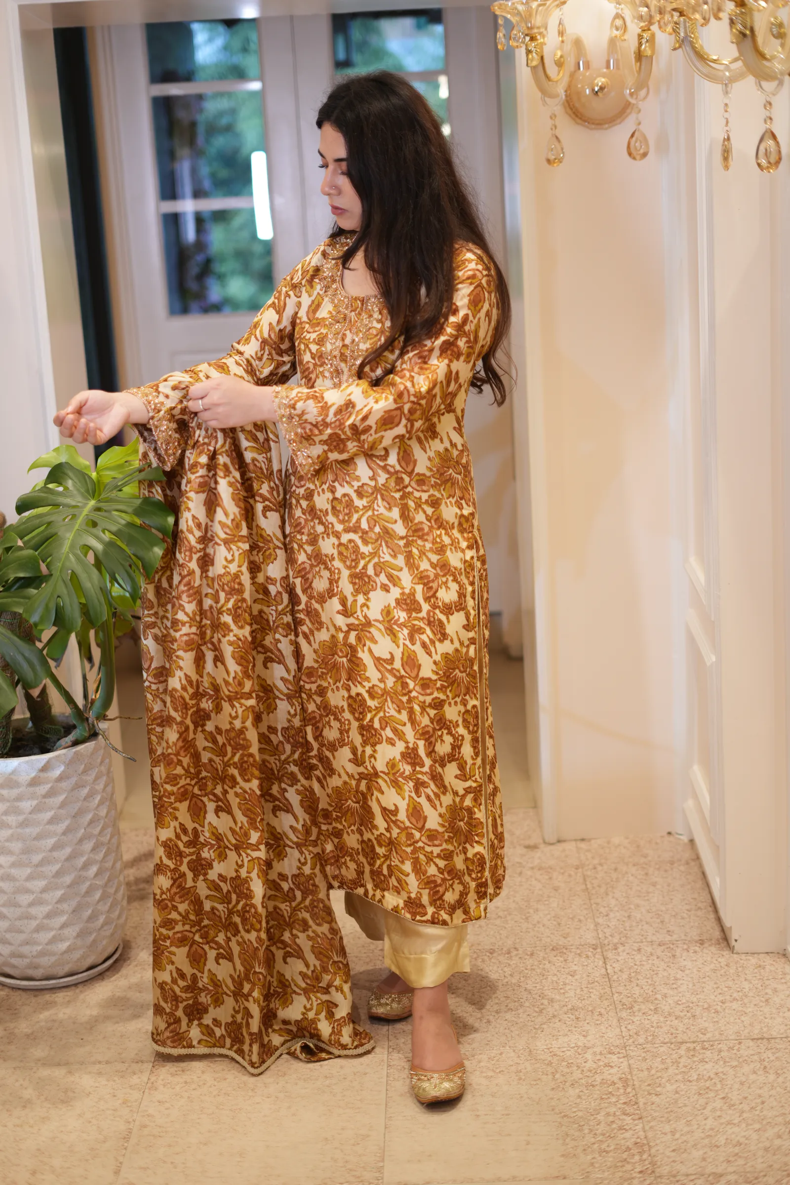 Mustard Floral Print Silk Suit — photo 3