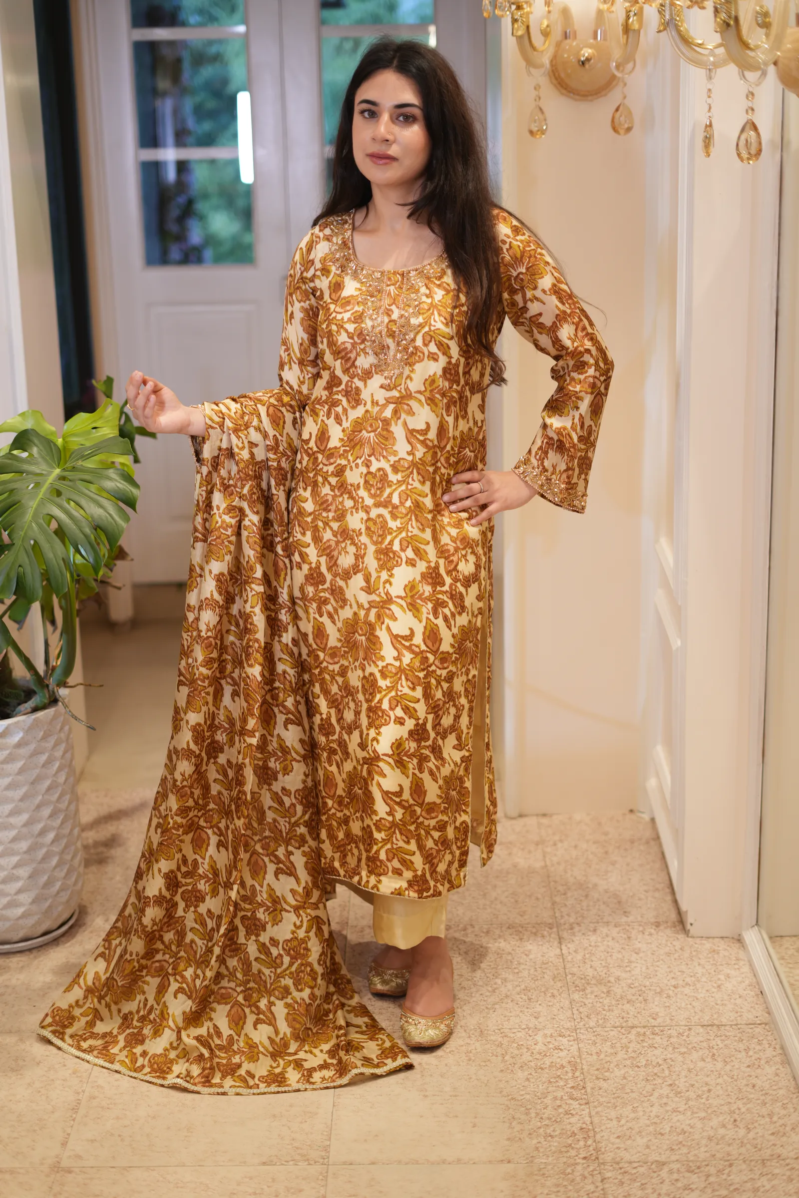 Mustard Floral Print Silk Suit — photo 4