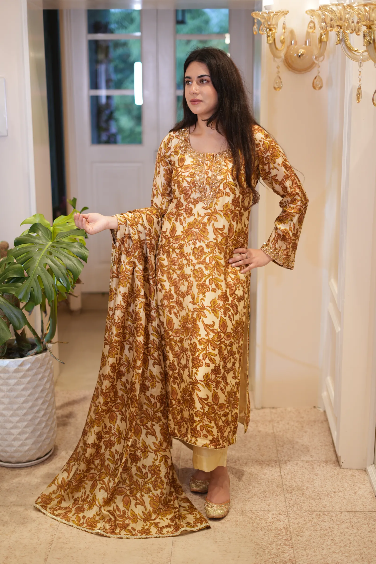 Mustard Floral Print Silk Suit — photo 5