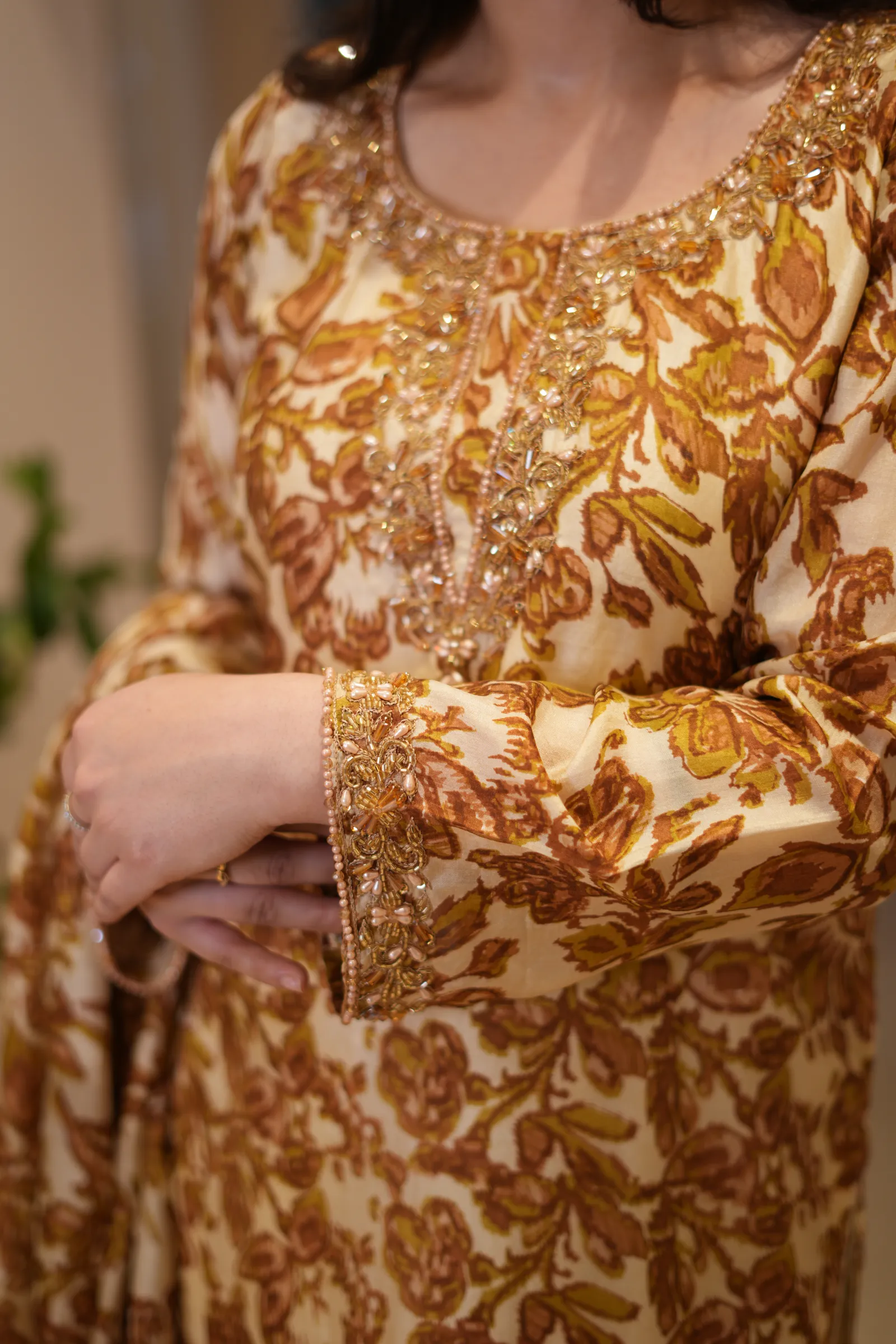 Mustard Floral Print Silk Suit — photo 7