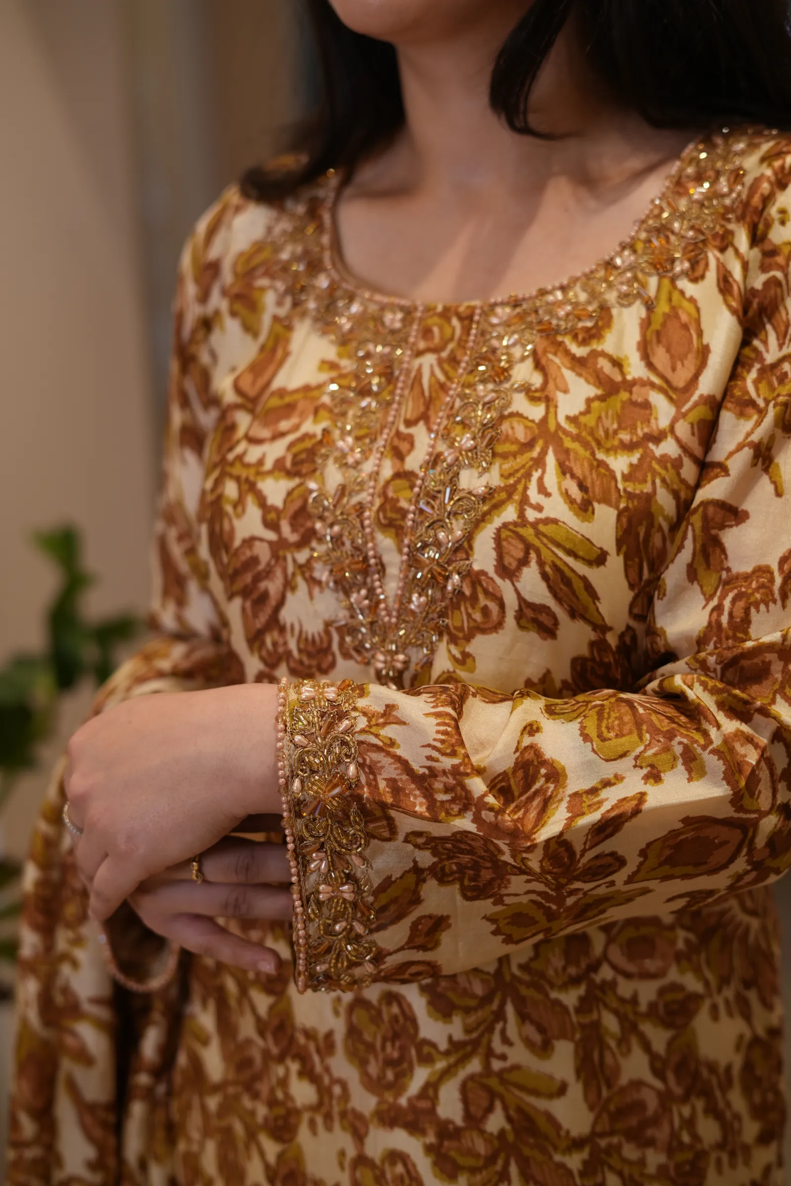 Mustard Floral Print Silk Suit — photo 8