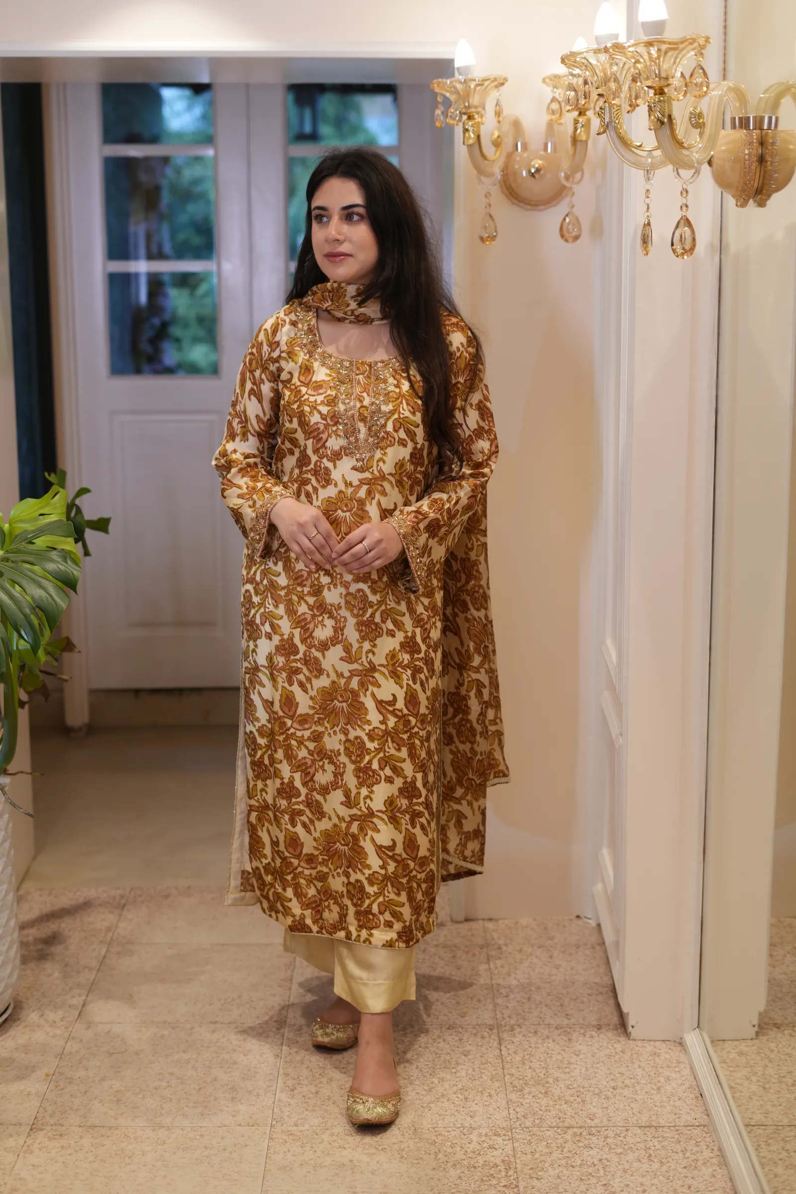 Mustard Floral Print Silk Suit — photo 11