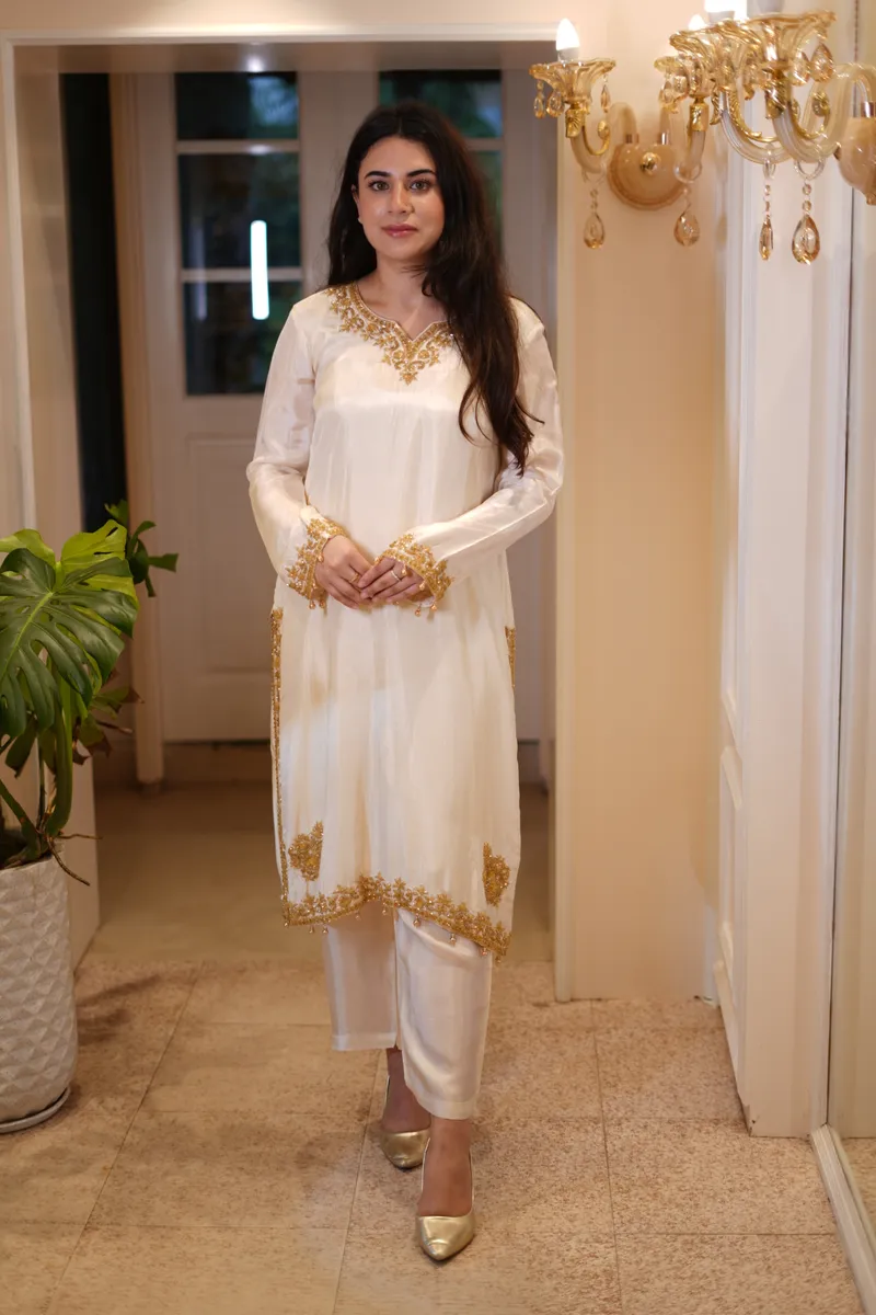 Ivory Tilla Boteh Suit