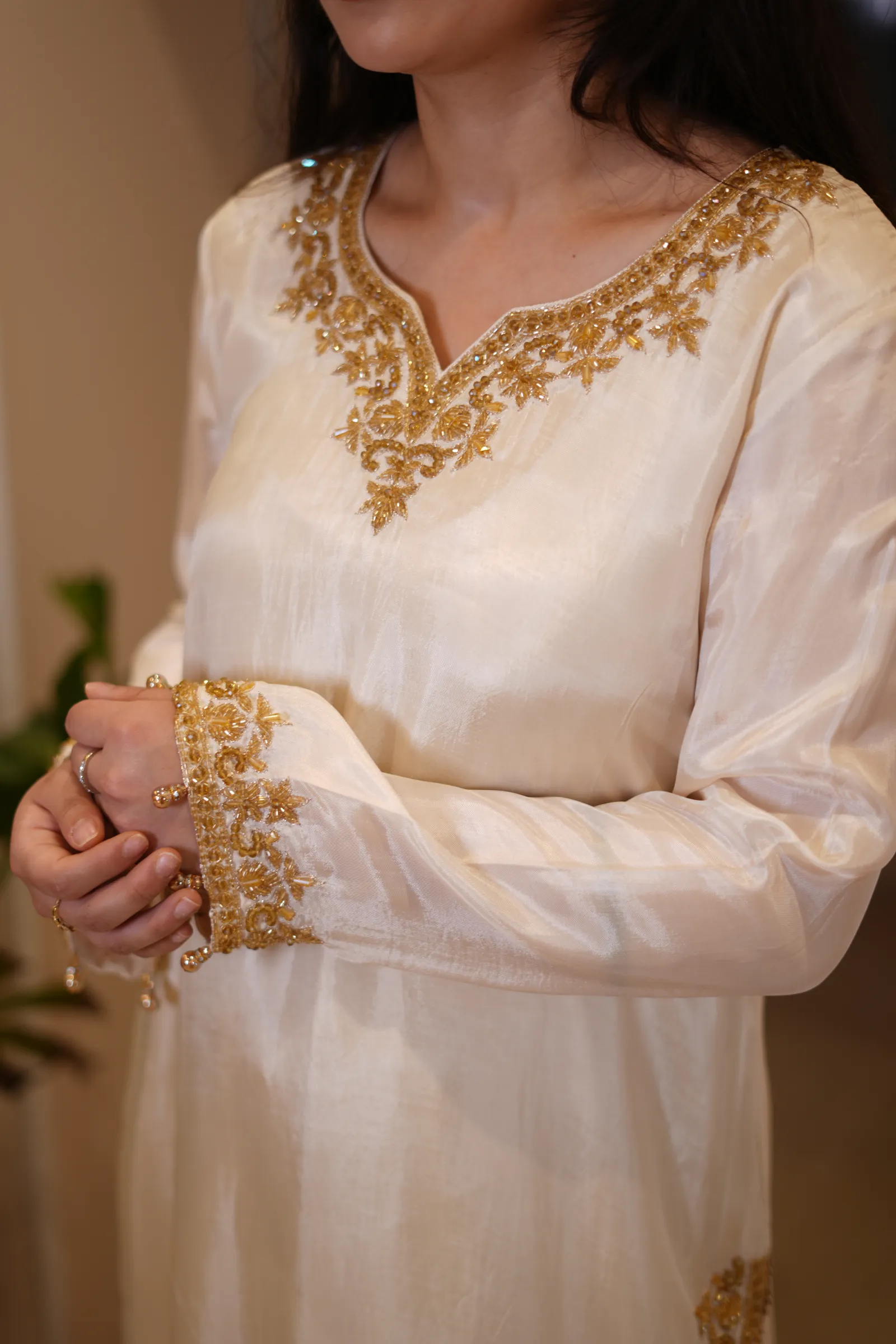 Ivory Tilla Boteh Suit — photo 7