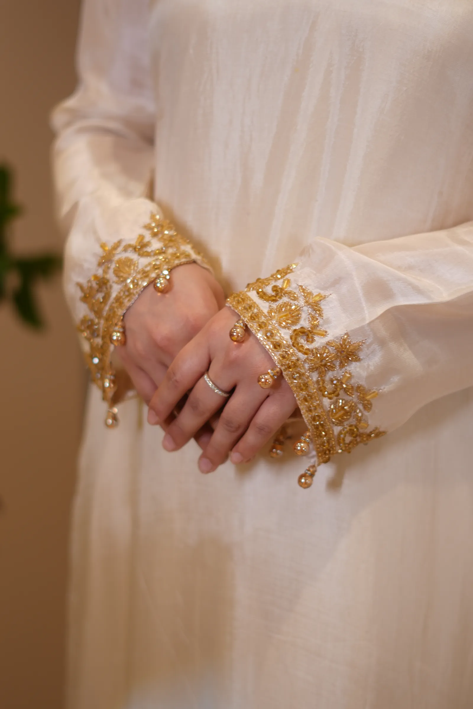 Ivory Tilla Boteh Suit — photo 8