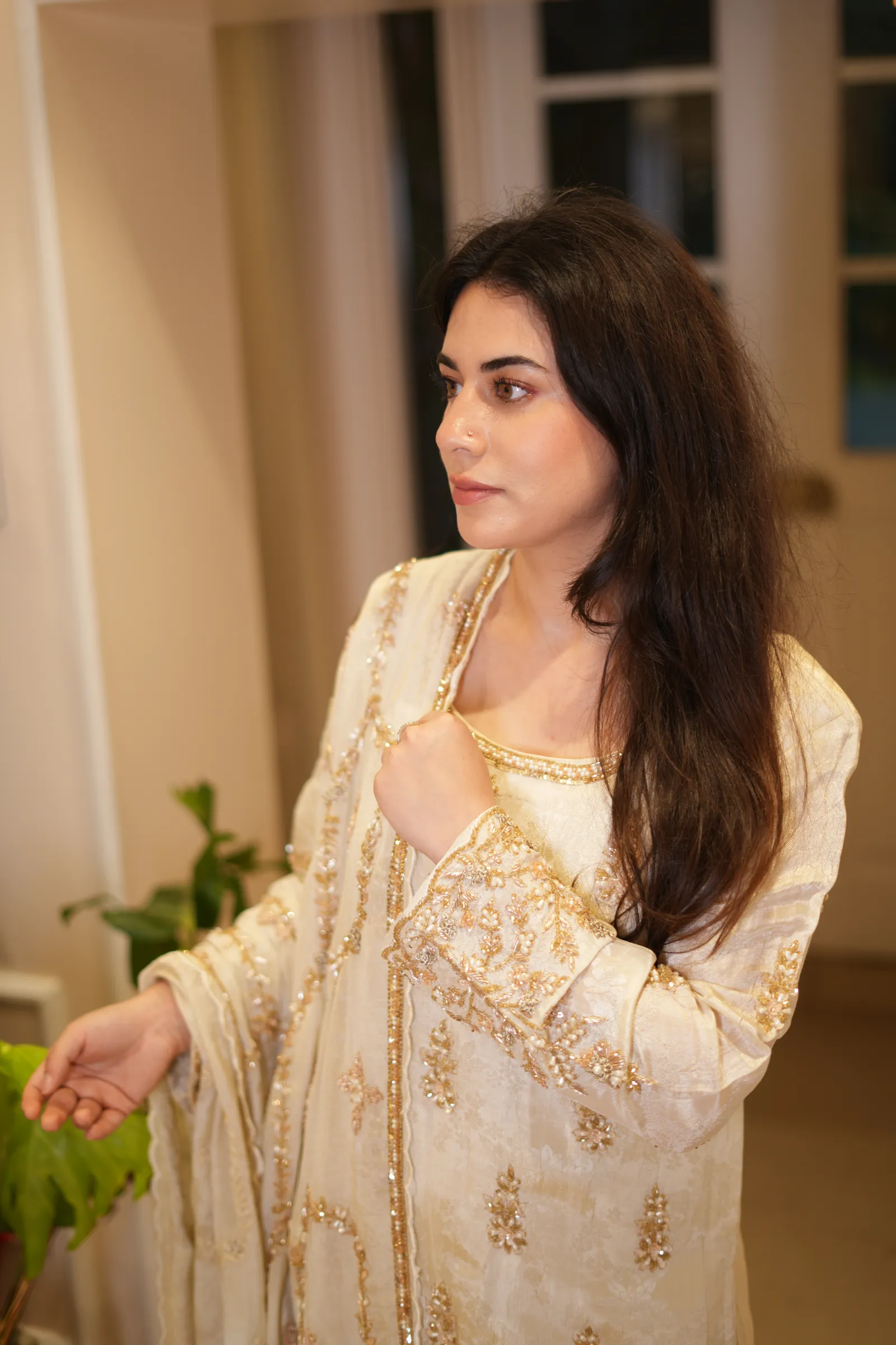 Ivory Gold Buti Suit — photo 12