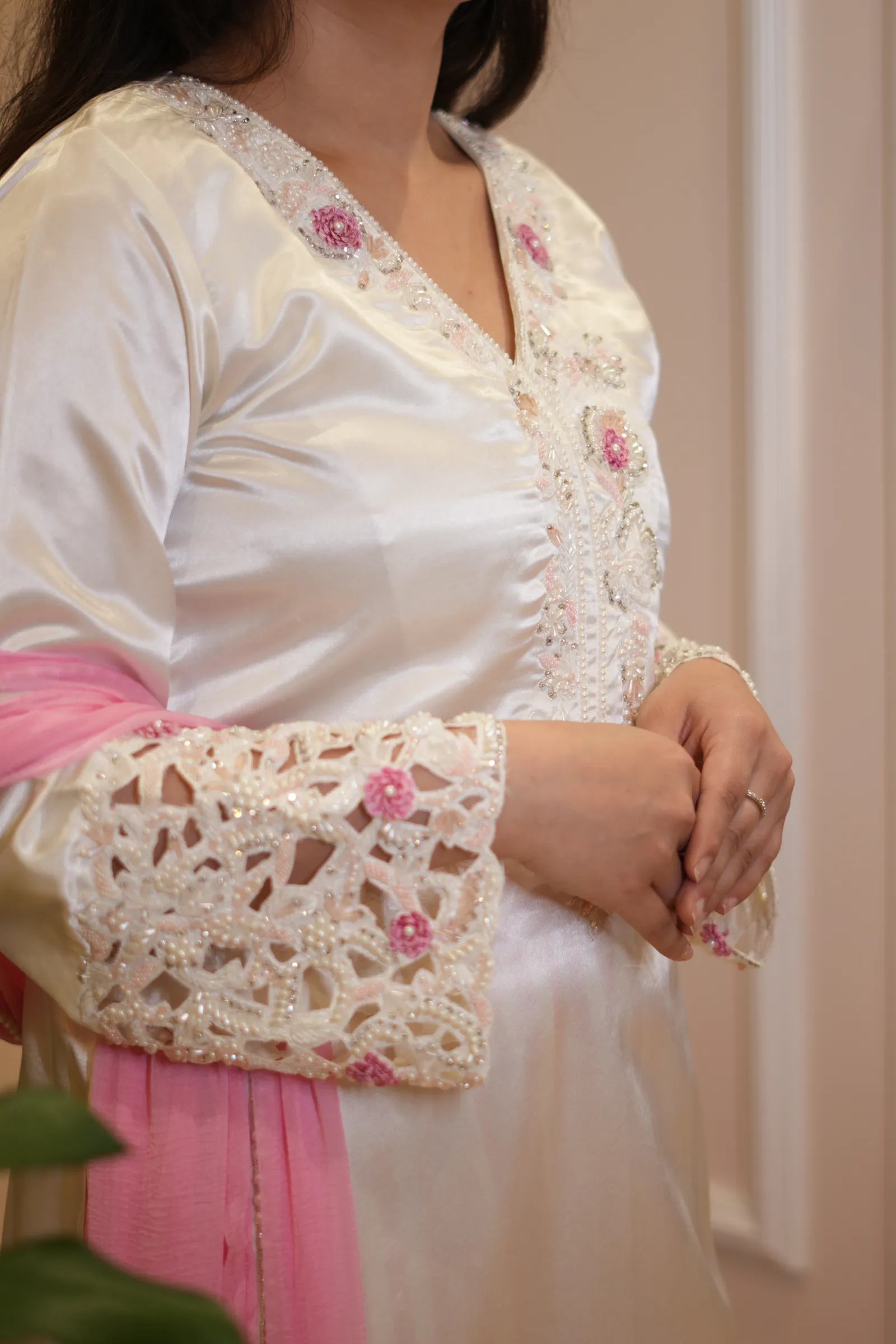 White Satin Rose Cutwork Suit — photo 6