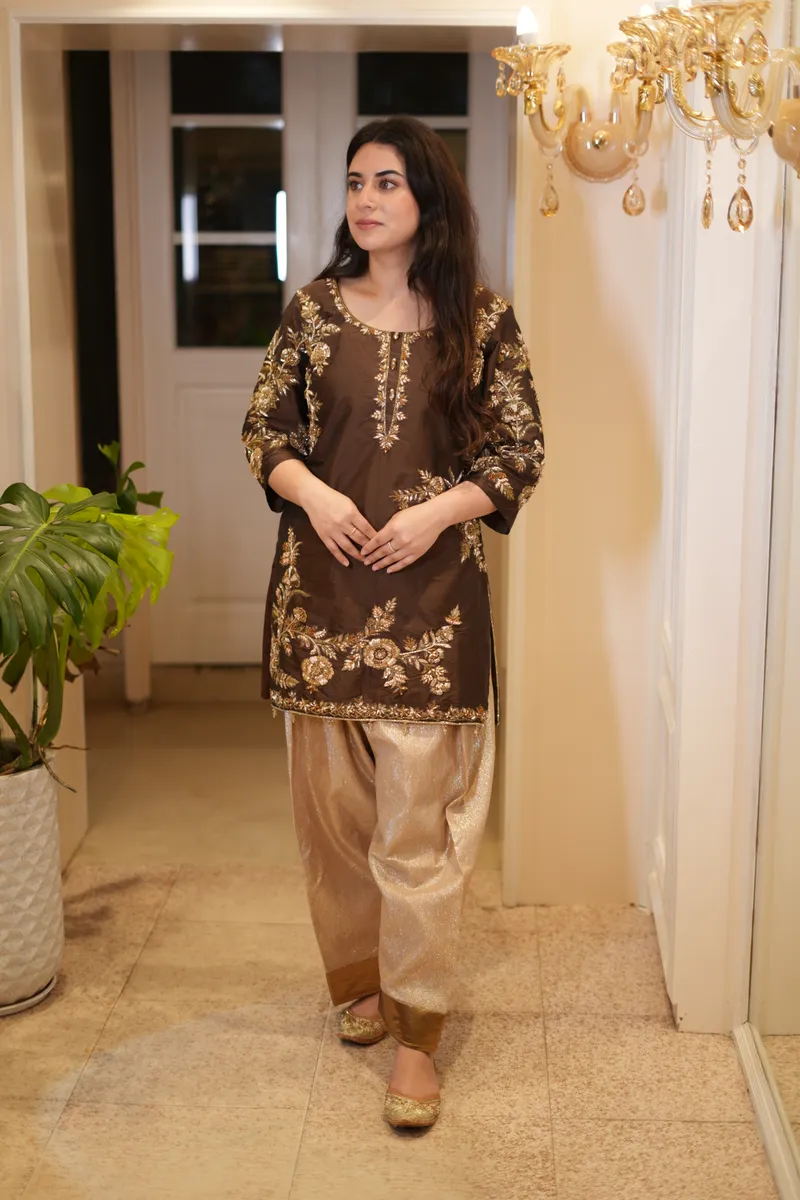 Chocolate Rose Zardozi Kurta Set
